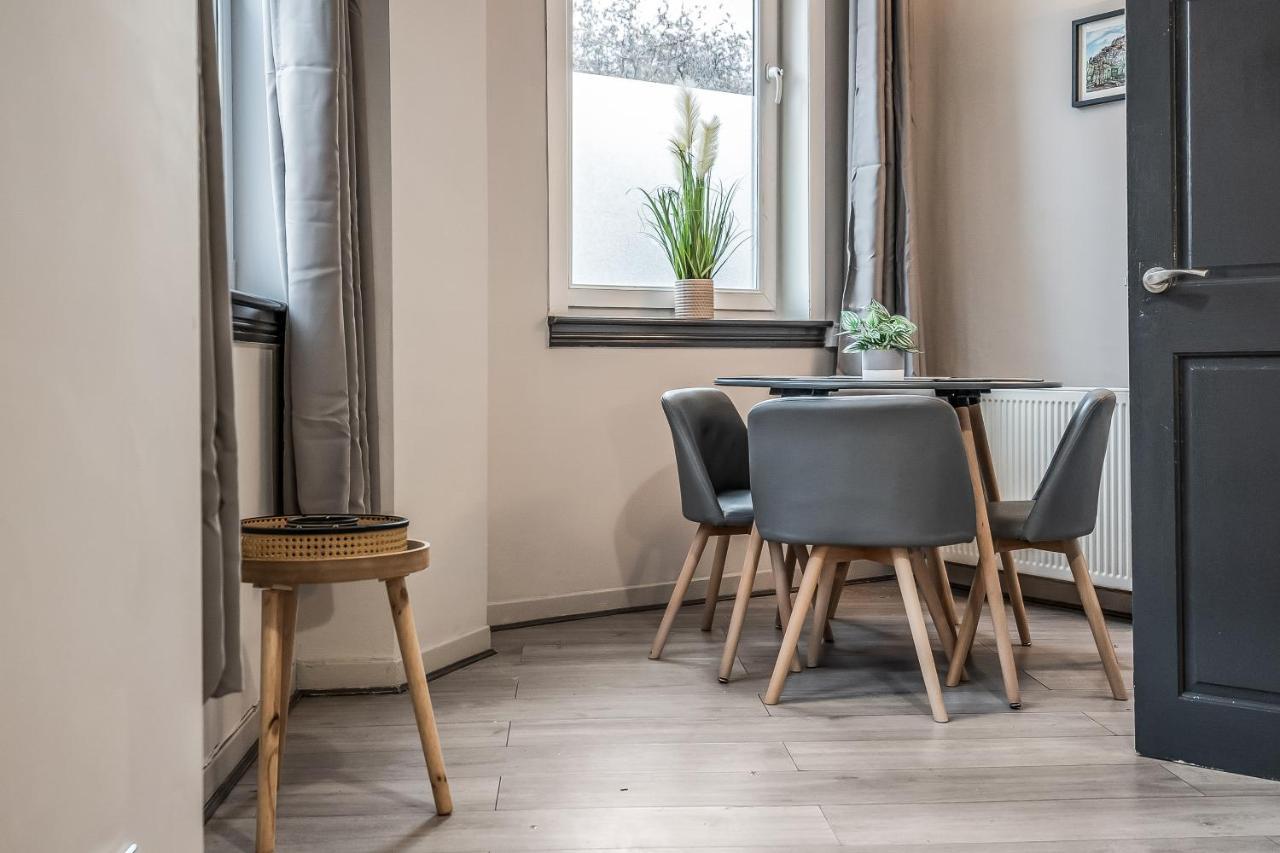 אדינבורו Private Ground Floor Main Door Entrance - Spacious 2 Bedroom Property - The Shore, Leith מראה חיצוני תמונה
