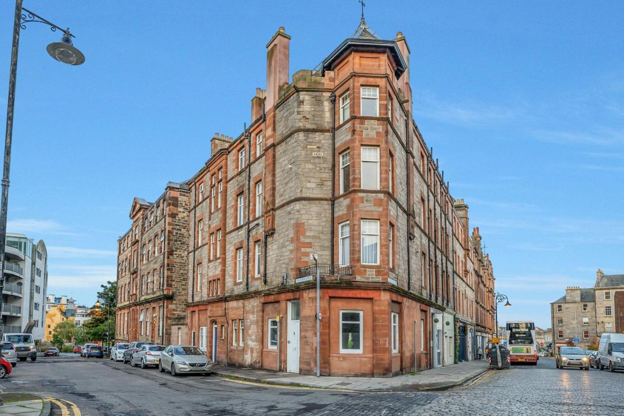 אדינבורו Private Ground Floor Main Door Entrance - Spacious 2 Bedroom Property - The Shore, Leith מראה חיצוני תמונה