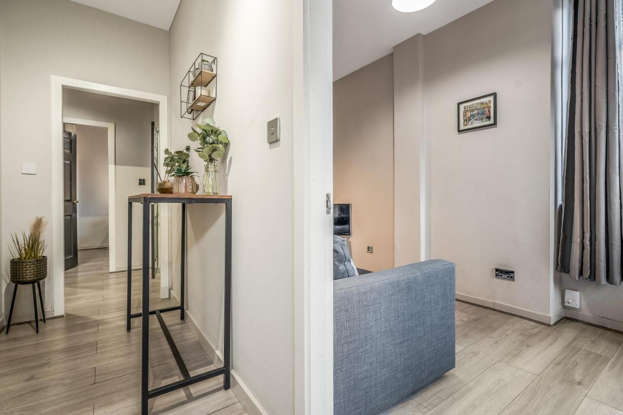 אדינבורו Private Ground Floor Main Door Entrance - Spacious 2 Bedroom Property - The Shore, Leith מראה חיצוני תמונה